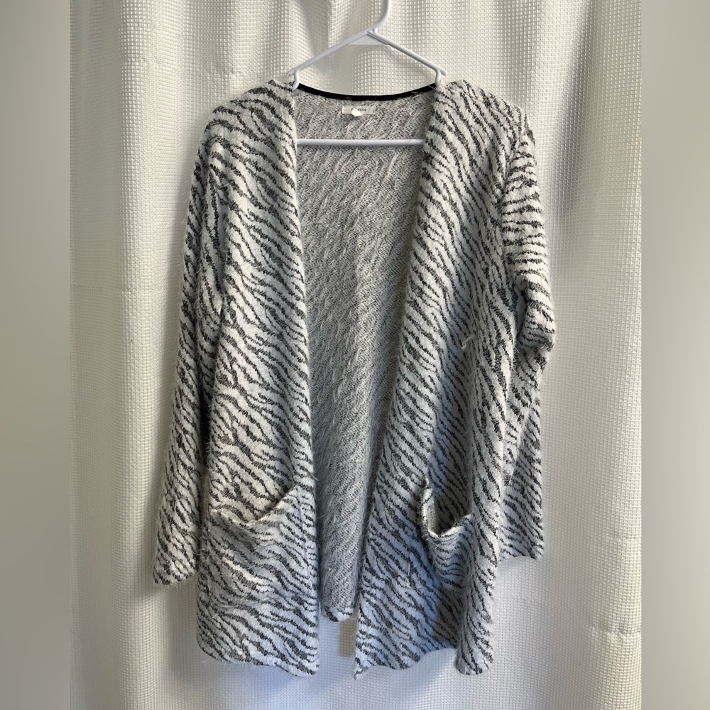 Maurice’s 0x zebra cardigan black and white